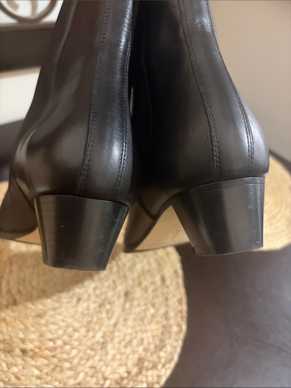 Aeyde Kiki Women's Black Pointed Toe ankle Boots - Leather Sz 41 9.5 10 like new - Picture 5 of 7